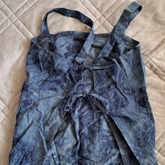 One of a Kind Tied Back Top - Picture 3 of 3